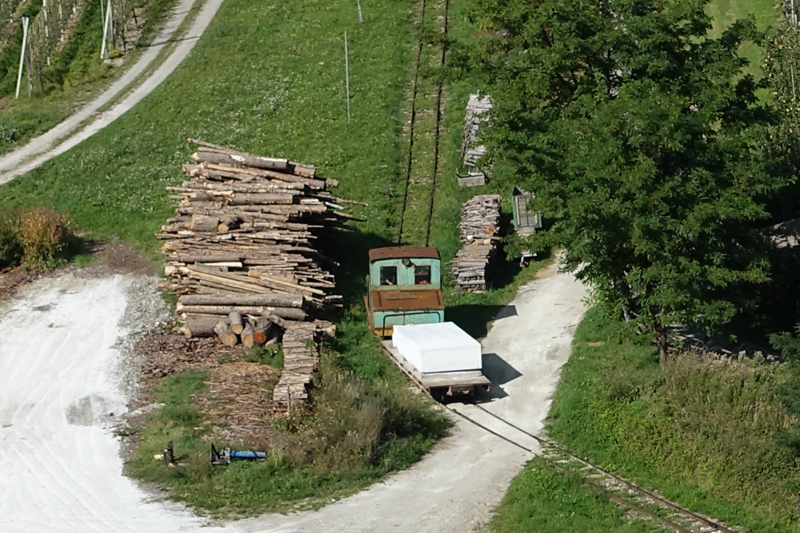 2017-09-07_155334 trentino-suedtirol-2017.jpg - Laas - Transport eines Marmorblocks zur Fabrik
